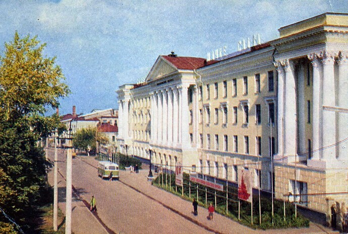 Чему учат в ОГУ